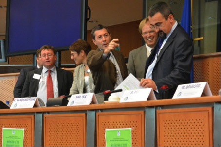 Interfacing at the EP meeting. From left to right: Thomas Brooks, Head of Science and Knowledge, IUCN; Sybille van den Hove, co-coordinato of, SPIRAL;  Xavier Leroux, coordinator of BiodivERsA 2; Kurt Vandenberghe, Director 'Environment', European Commission DG RTD; and Pavel Poc, Member of the European Parliament.